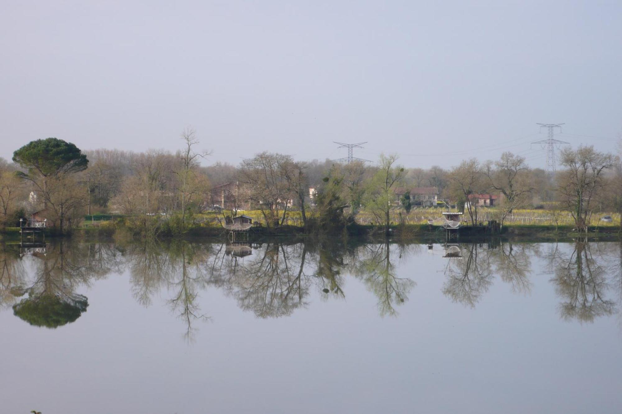 Songes Au Lit Du Fleuve Bed and Breakfast Cambes  Exteriör bild
