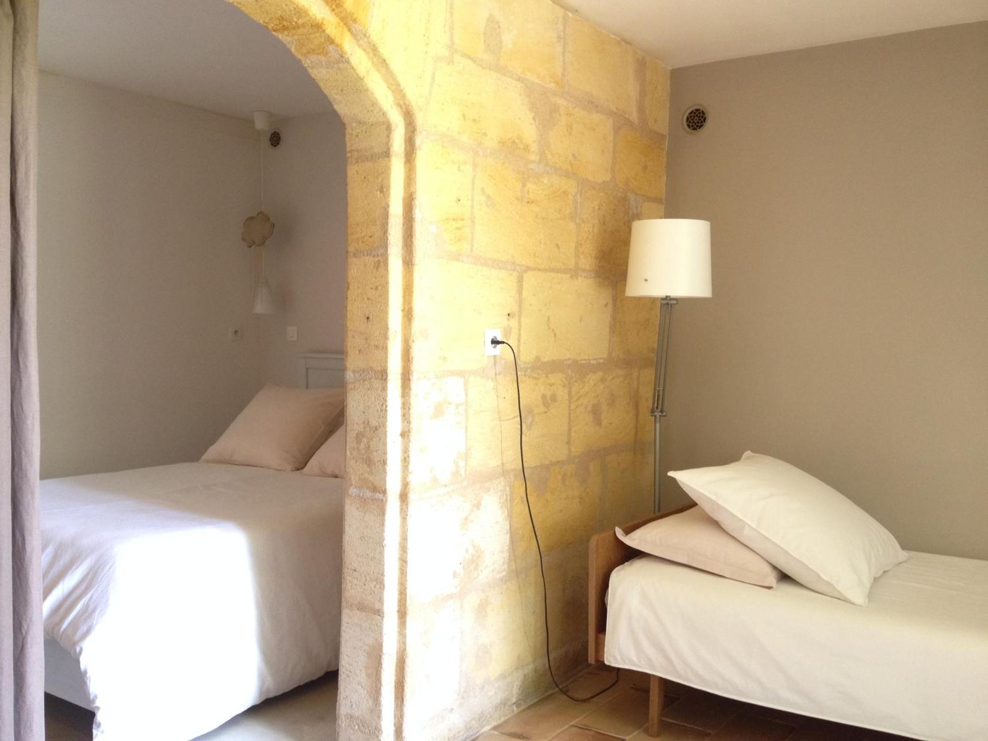 Songes Au Lit Du Fleuve Bed and Breakfast Cambes  Exteriör bild