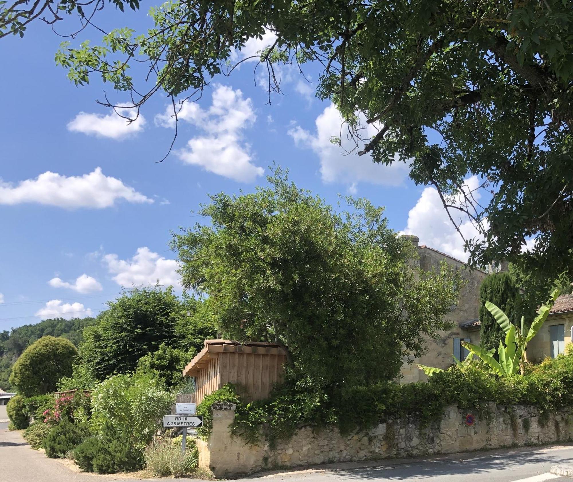 Songes Au Lit Du Fleuve Bed and Breakfast Cambes  Exteriör bild